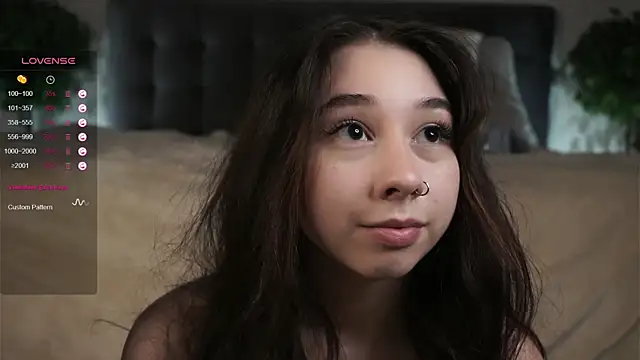 AislyEmbury online show from 02.14.25