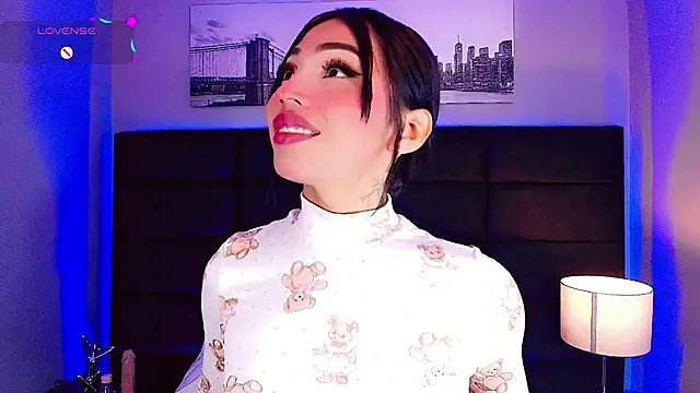 Snapshot of Valery_Sophiia chatting on 02.21.25 Valery Sophiia online show from 02.21.25