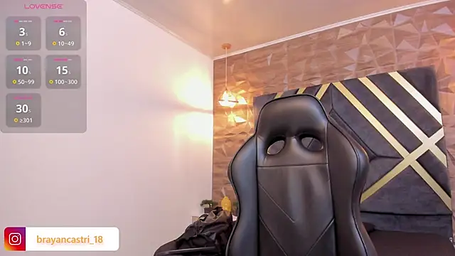 Ian Castillo  online show from 01.11.26