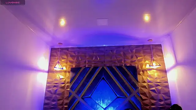 Ian Castillo  online show from 02.09.26