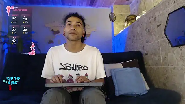 Aaron Jassell1 online show from 12.24.24