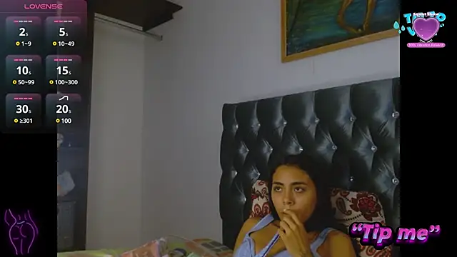 Snapshot of AntonellaAndNoah chatting on 01.11.25 AntonellaAndNoah online show from 01.11.25