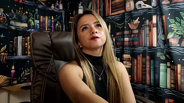 julietta   jackson online show from 12.23.24