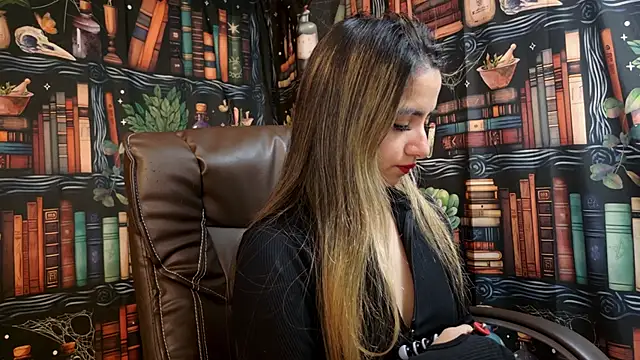 julietta   jackson online show from 03.20.25