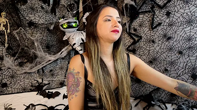 julietta   jackson online show from 10.30.25