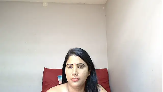 Snapshot of XIndianintimacy chatting on 12.28.24 XIndianintimacy online show from 12.28.24