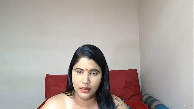 Snapshot of XIndianintimacy chatting on 01.04.25 XIndianintimacy online show from 01.04.25
