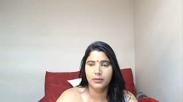 Snapshot of XIndianintimacy chatting on 01.04.25 XIndianintimacy online show from 01.04.25