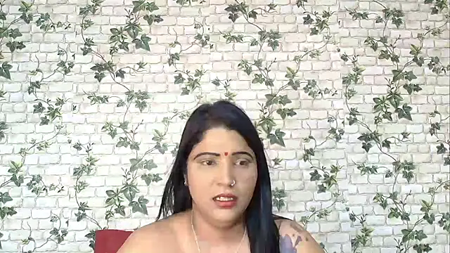 Snapshot of XIndianintimacy chatting on 02.09.25 XIndianintimacy online show from 02.09.25