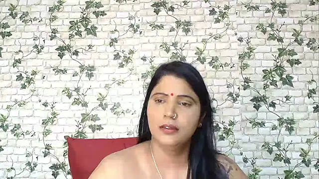 Snapshot of XIndianintimacy chatting on 02.12.25 XIndianintimacy online show from 02.12.25
