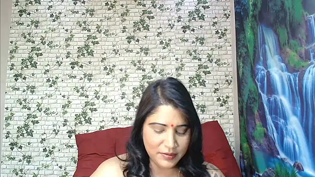 Snapshot of XIndianintimacy chatting on 02.26.25 XIndianintimacy online show from 02.26.25