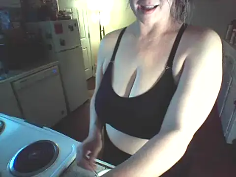 Big-Tits-McGee online show from 03.04.25