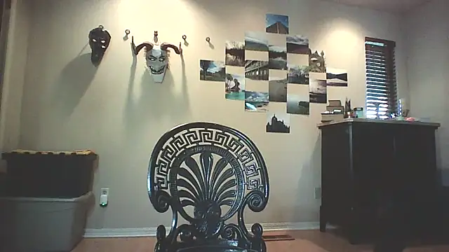 Big-Tits-McGee online show from 10.21.25