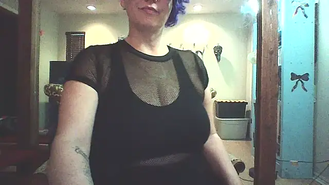 Big-Tits-McGee online show from 10.22.25