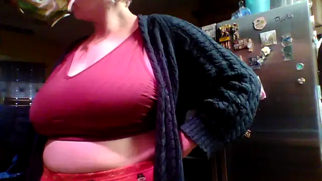 Big-Tits-McGee online show from 12.15.25