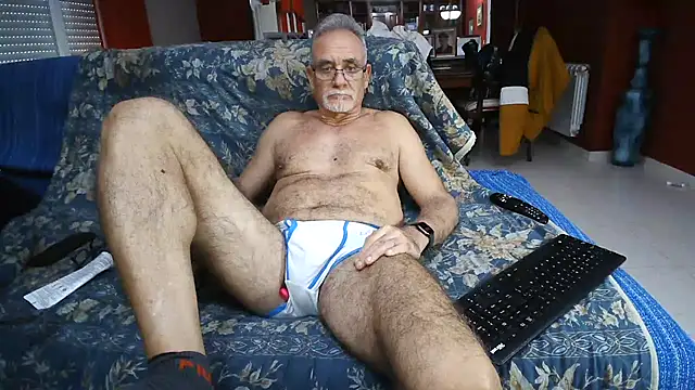 Snapshot of maduroguapo chatting on 03.20.25 maduroguapo online show from 03.20.25