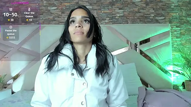 sophie pariss online show from 02.13.26