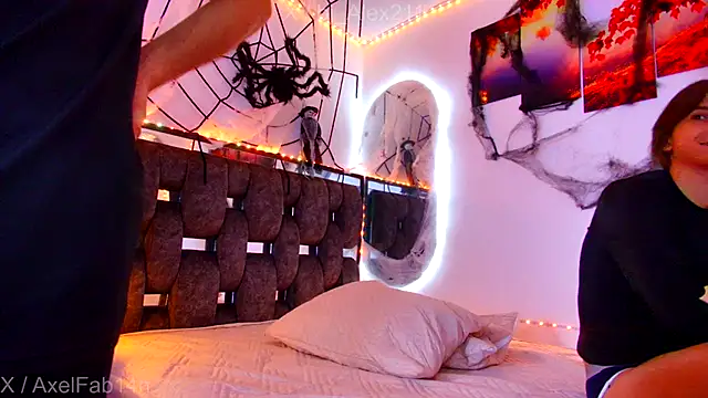 Snapshot of Alex_and_Fabian chatting on 10.21.25 Alex and Fabian online show from 10.21.25