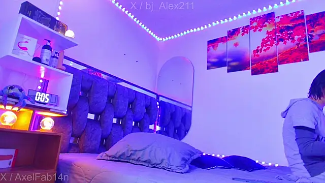 Snapshot of Alex_and_Fabian chatting on 11.19.25 Alex and Fabian online show from 11.19.25