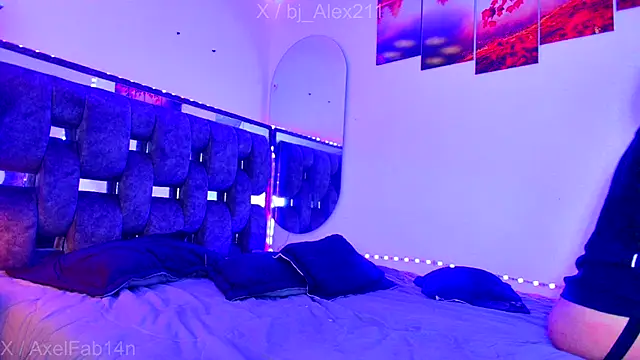 Snapshot of Alex_and_Fabian chatting on 11.27.25 Alex and Fabian online show from 11.27.25