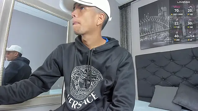 Hotkoljeixxx online show from 12.20.24