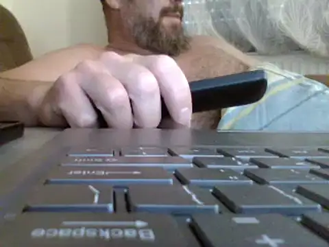 Snapshot of FROL83 chatting on 06.05.26 FROL83 online show from 06.05.26