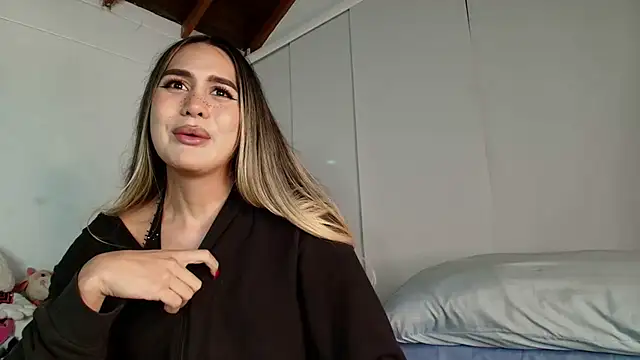 sahara sweet00 online show from 12.18.24