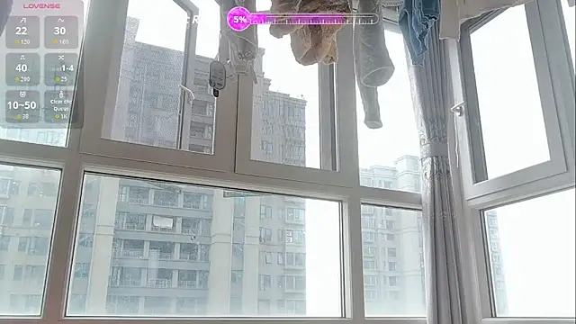 luoxuwen online show from 10.27.25