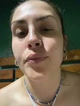 Snapshot of isadelasestrellas chatting on 11.27.25 isadelasestrellas online show from 11.27.25