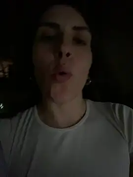 Snapshot of isadelasestrellas chatting on 02.15.26 isadelasestrellas online show from 02.15.26