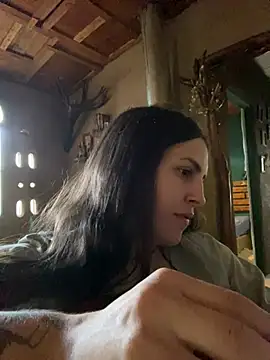 Snapshot of isadelasestrellas chatting on 02.25.26 isadelasestrellas online show from 02.25.26