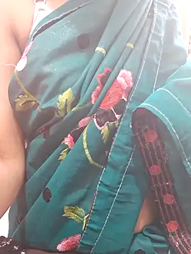 Snapshot of priya_sharma02 chatting on 03.10.25 priya sharma02 online show from 03.10.25