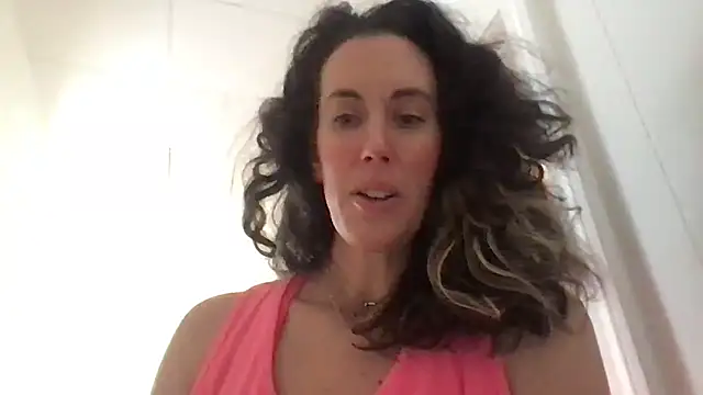 BonfireBonnie online show from 01.23.25