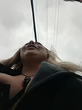 madelaine- online show from 11.09.25