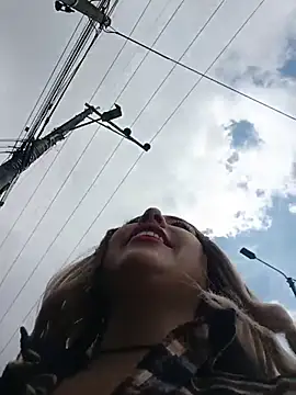 madelaine- online show from 11.12.25