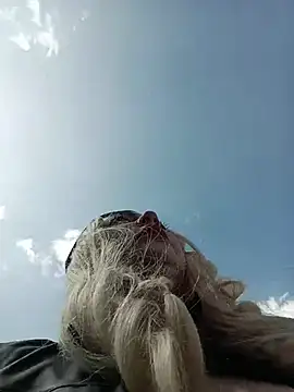 madelaine- online show from 03.20.26