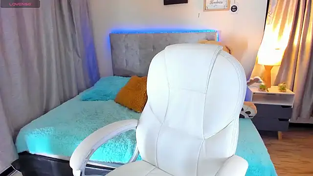 valentina jonnes1 online show from 12.18.24