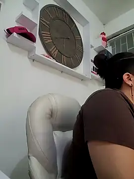 TwerkingAss online show from 12.12.24