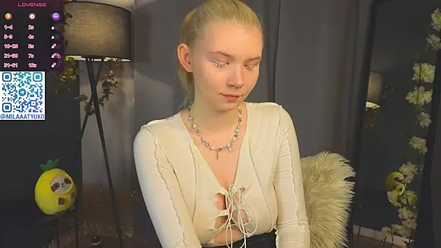 Snapshot of DaisyElmers chatting on 01.21.25 DaisyElmers online show from 01.21.25