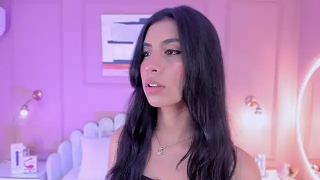 Snapshot of zia_cooper chatting on 06.10.26 zia cooper online show from 06.10.26