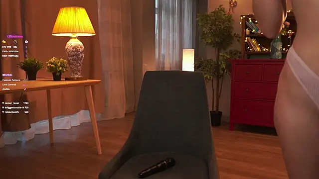 Snapshot of AudreyBarren chatting on 02.20.25 AudreyBarren online show from 02.20.25