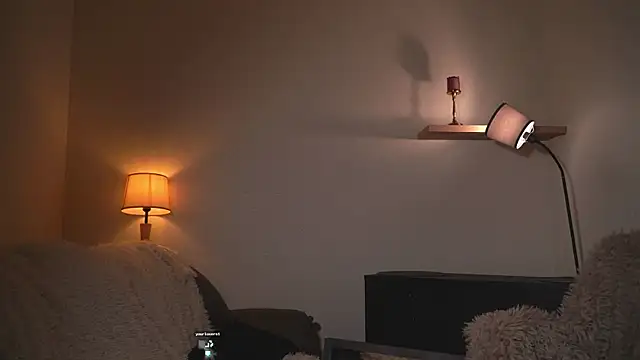 Snapshot of AudreyBarren chatting on 10.09.25 AudreyBarren online show from 10.09.25