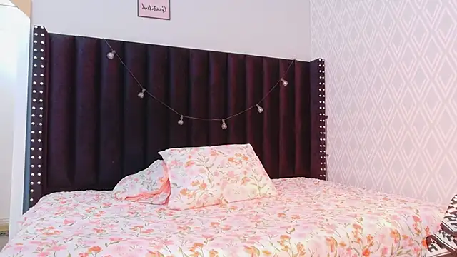 littleebonymommy online show from 09.10.25