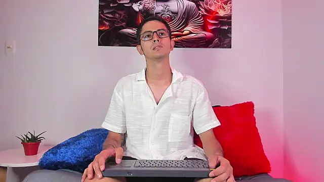 Ethan Sai    online show from 02.14.25