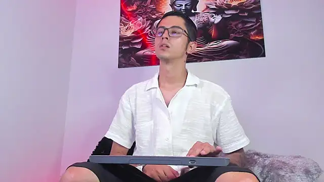 Ethan Sai    online show from 02.24.25