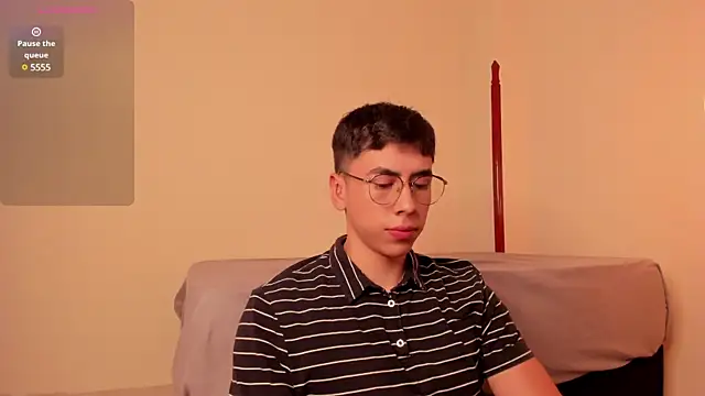 Snapshot of Alexx_oconnor chatting on 02.25.25 Alexx oconnor online show from 02.25.25