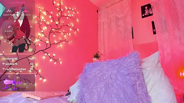 Snapshot of Dulce_Girl_ chatting on 02.15.25 Dulce Girl online show from 02.15.25