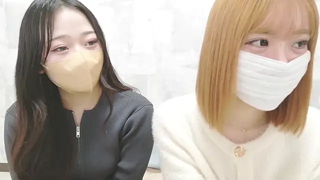 LOVE MOMO LOVE online show from 02.04.26