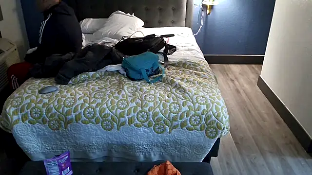 Snapshot of EatMyCake831 chatting on 01.24.25 EatMyCake831 online show from 01.24.25