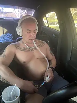 Snapshot of EatMyCake831 chatting on 01.28.25 EatMyCake831 online show from 01.28.25